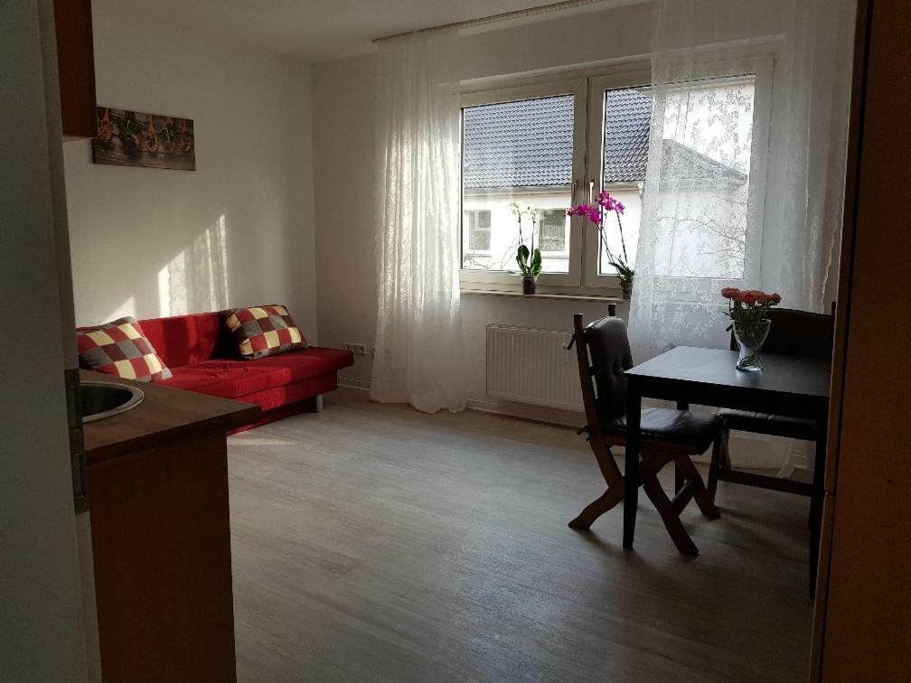 Helle Ferienwohnung An Der Rheinpromenade 50 Qm Duisburg Dış mekan fotoğraf